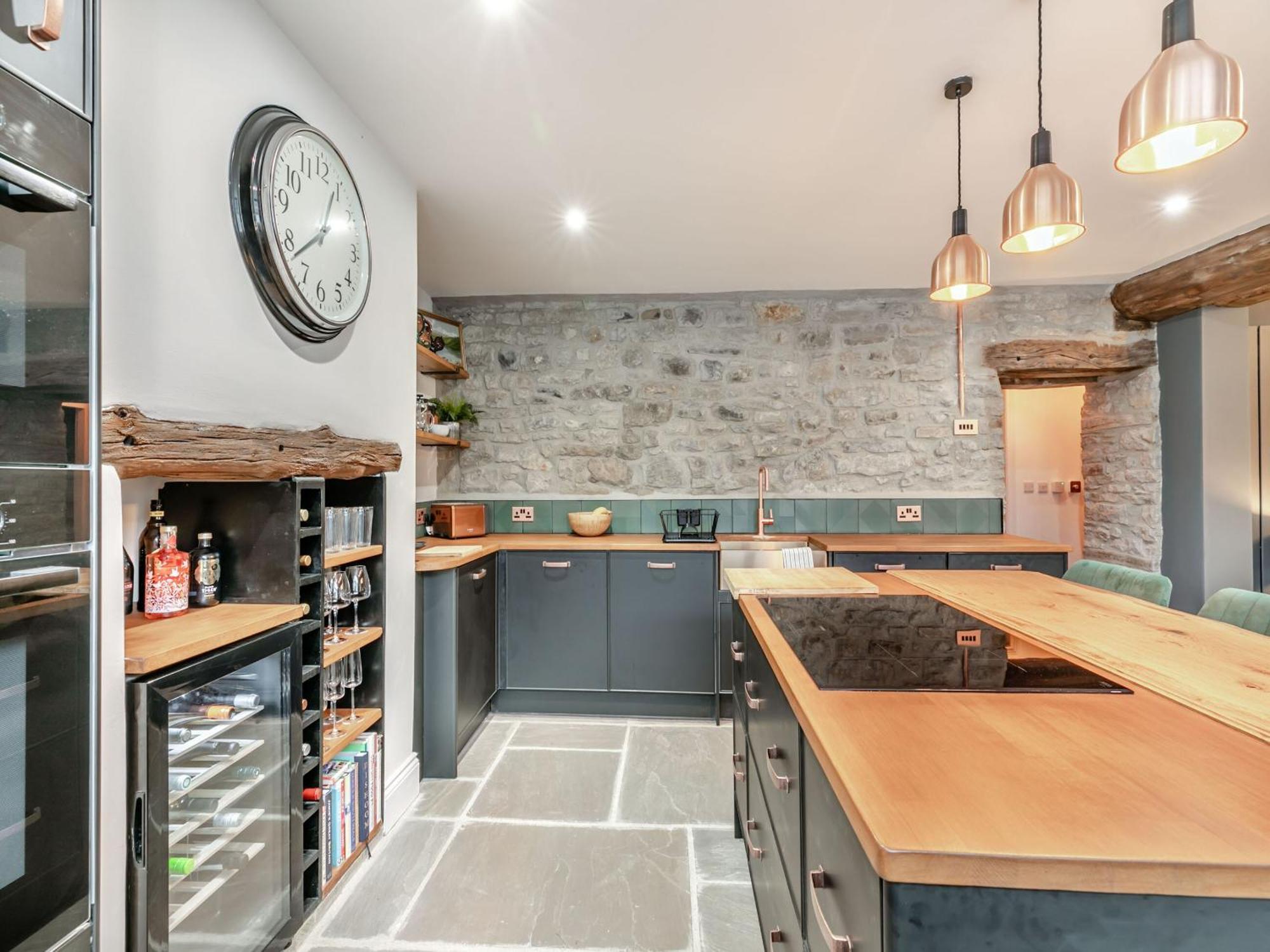 Verona House Tideswell Exterior photo